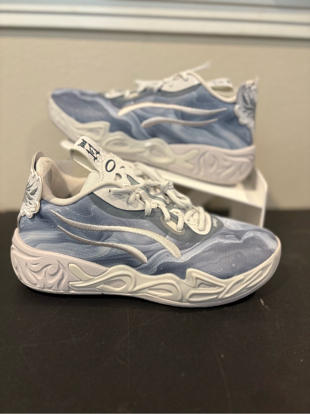 Puma Lamelo Ball MB.04 Lo Team 312174-03 Feather Grey Basketball Shoe Mens Sz 7